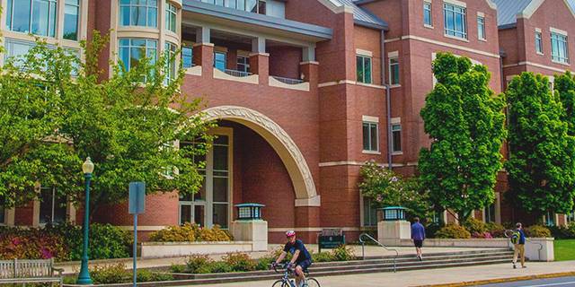 University Of Oregon School Of Law Llm Guide University Of Oregon School Of Law Llm Guide