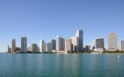 As a gateway between the United States, Latin America, Europe, and Asia, Miami has a unique strategic location. 