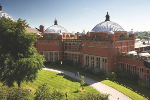 University of Birmingham - School of Law - Online LLM Energy and  Environmental Law | LLM GUIDE